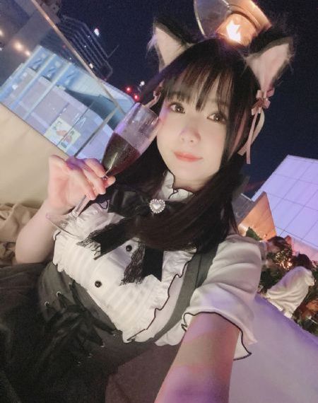 漂亮美女少妇高跟凉鞋_国产剧超清免费观看