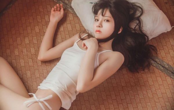 又白又鼓又嫩的小牝户小说_高清全集免费播放
