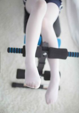 瓮公在厨房强要了我_正片免费观看